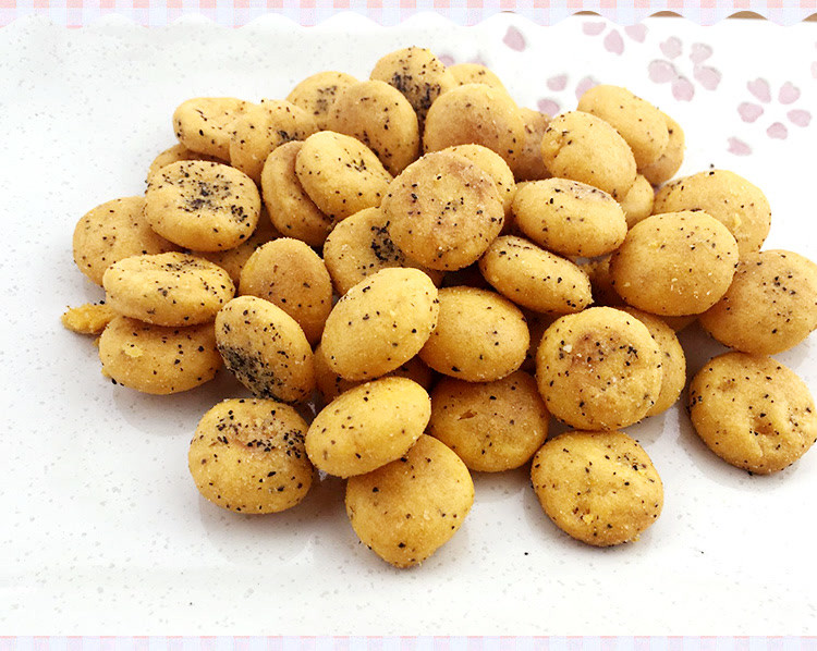 日本进口零食 湖池屋脆脆香米果-黑胡椒味35g